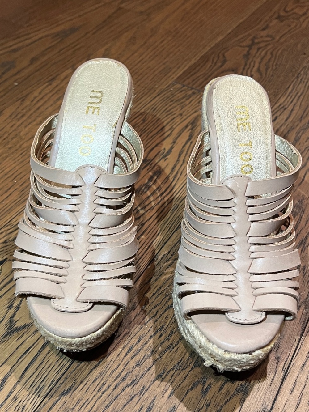 Nude wedges